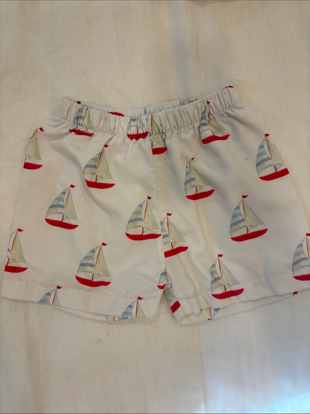 Kids White Sailboat Print Elastic-Waist Shorts